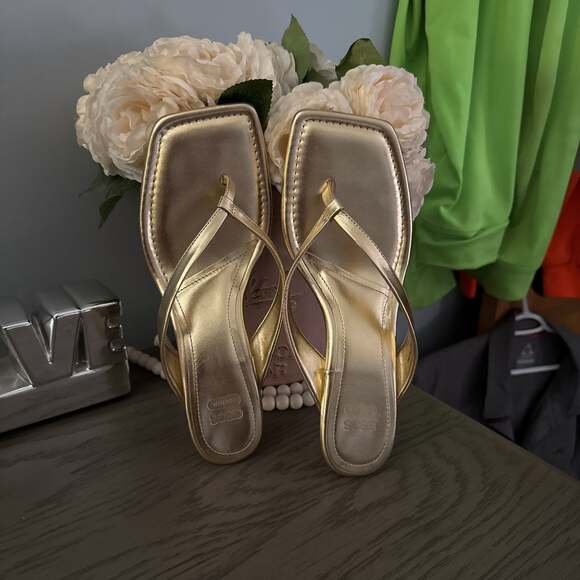 ASOS - Picture 1 of 6